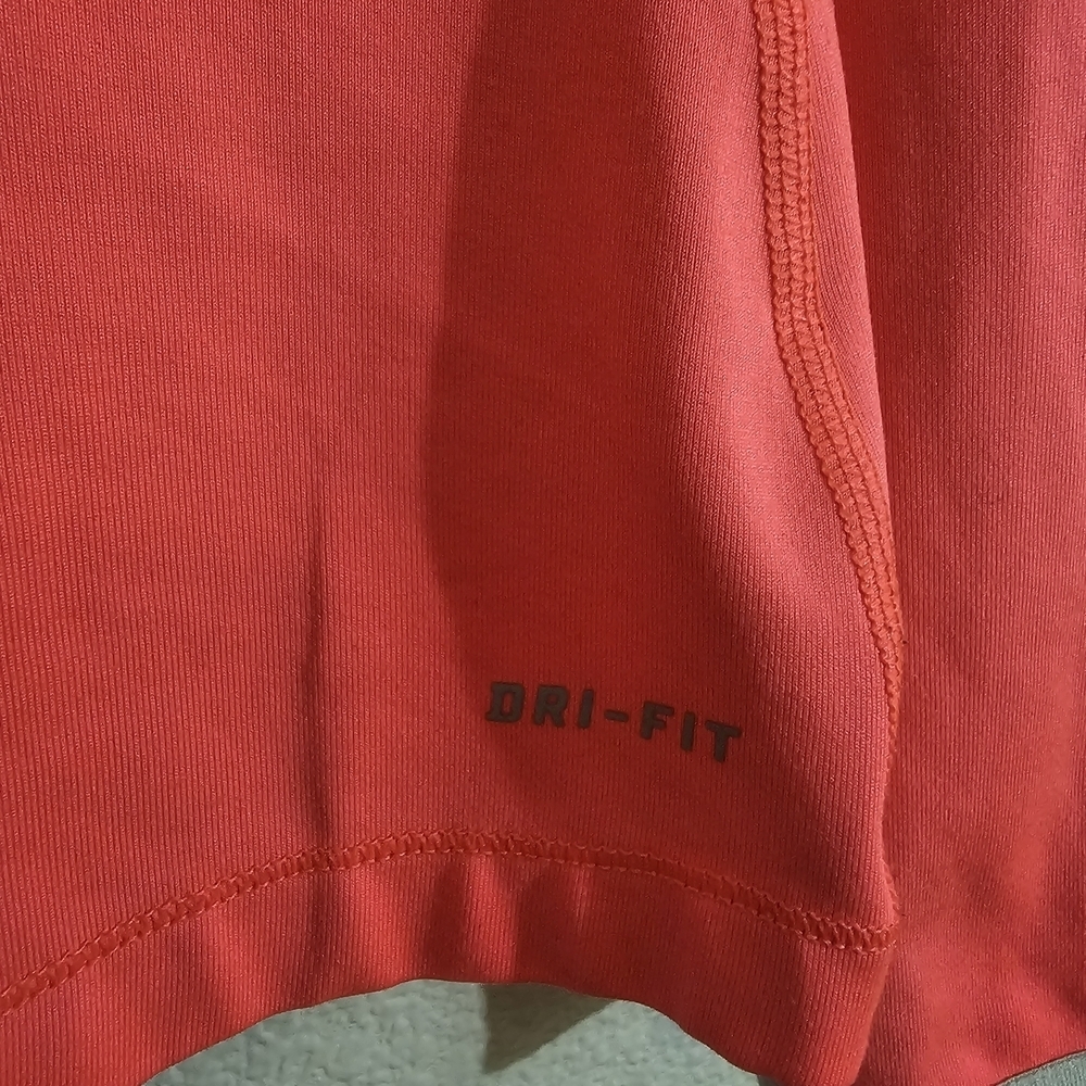 Nike Pro Dri-Fit Tee Large Vibrant Pink Long Sleeve - Picture 8 of 8